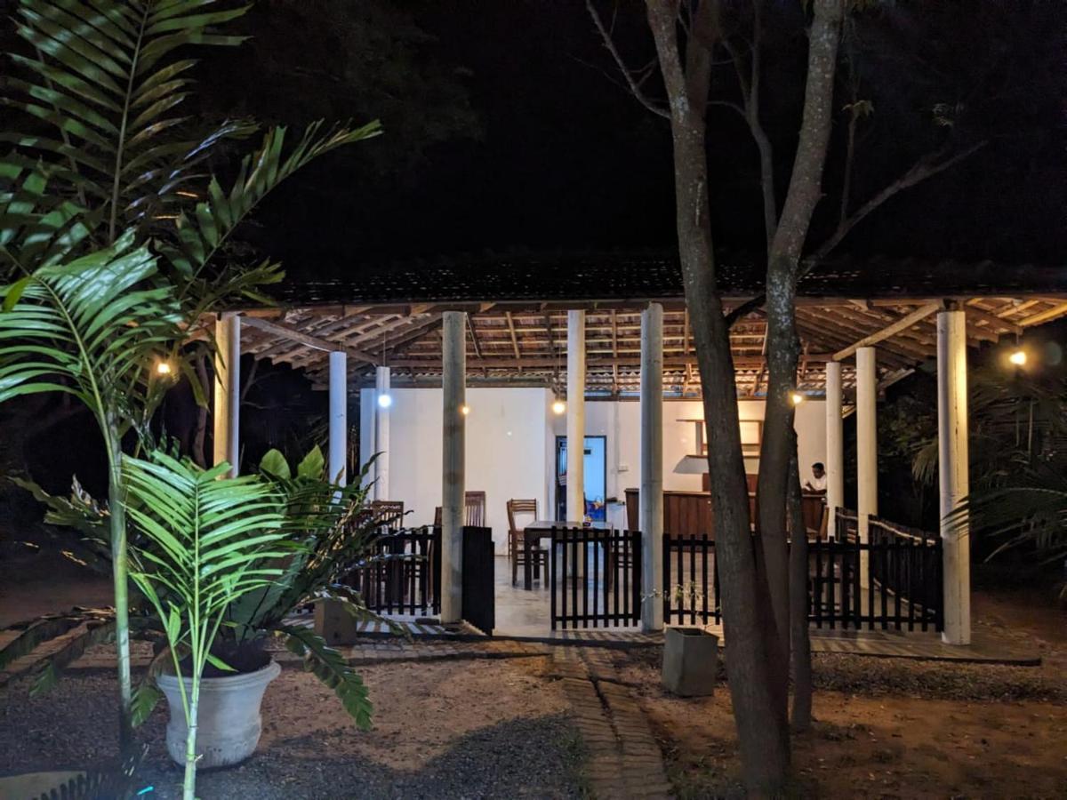 Silent Cabana And Restaurant Marakolliya, טנגלה מראה חיצוני תמונה