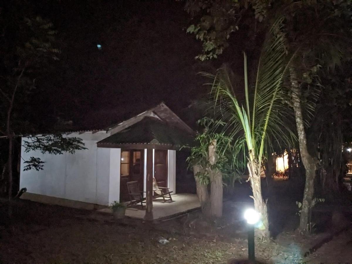 Silent Cabana And Restaurant Marakolliya, טנגלה מראה חיצוני תמונה
