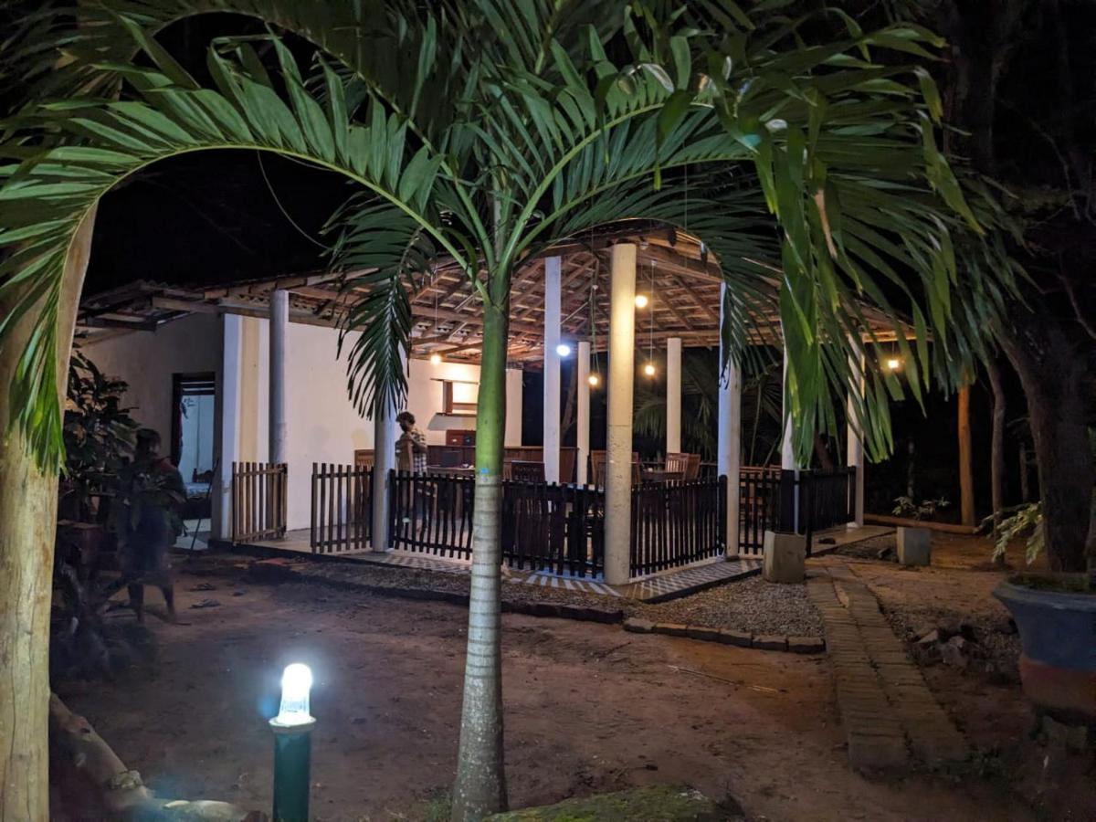 Silent Cabana And Restaurant Marakolliya, טנגלה מראה חיצוני תמונה