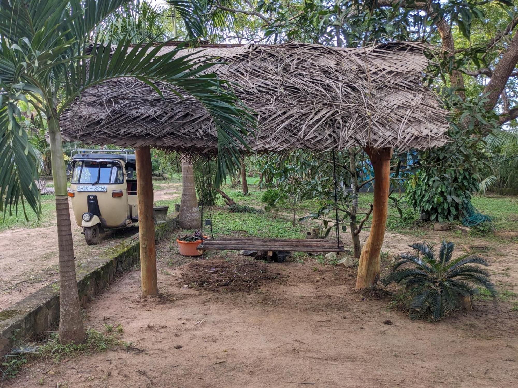 Silent Cabana And Restaurant Marakolliya, טנגלה מראה חיצוני תמונה